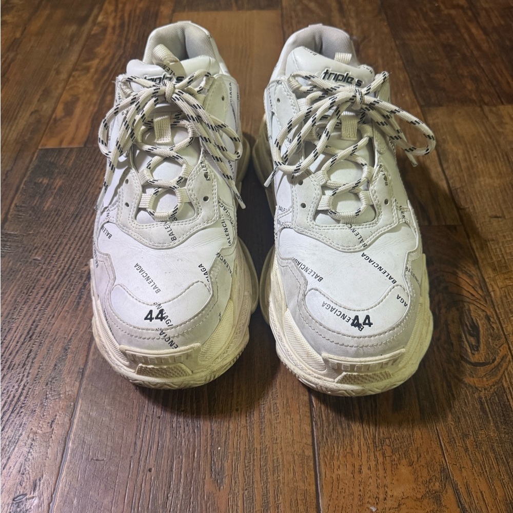 Balenciaga Triple S - Picture 7 of 9